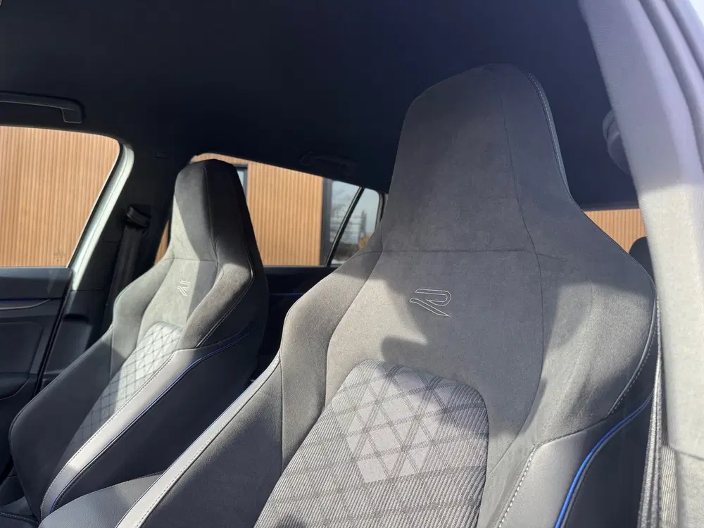 Volkswagen Golf 1.5 TSI R-Line Edition Parkeer Camer uit 2025, foto 8