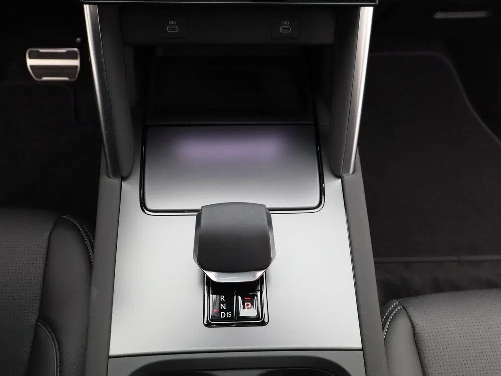 Land Rover Discovery Sport 1.5 P270e PHEV Dynamic S uit 2026, foto 10