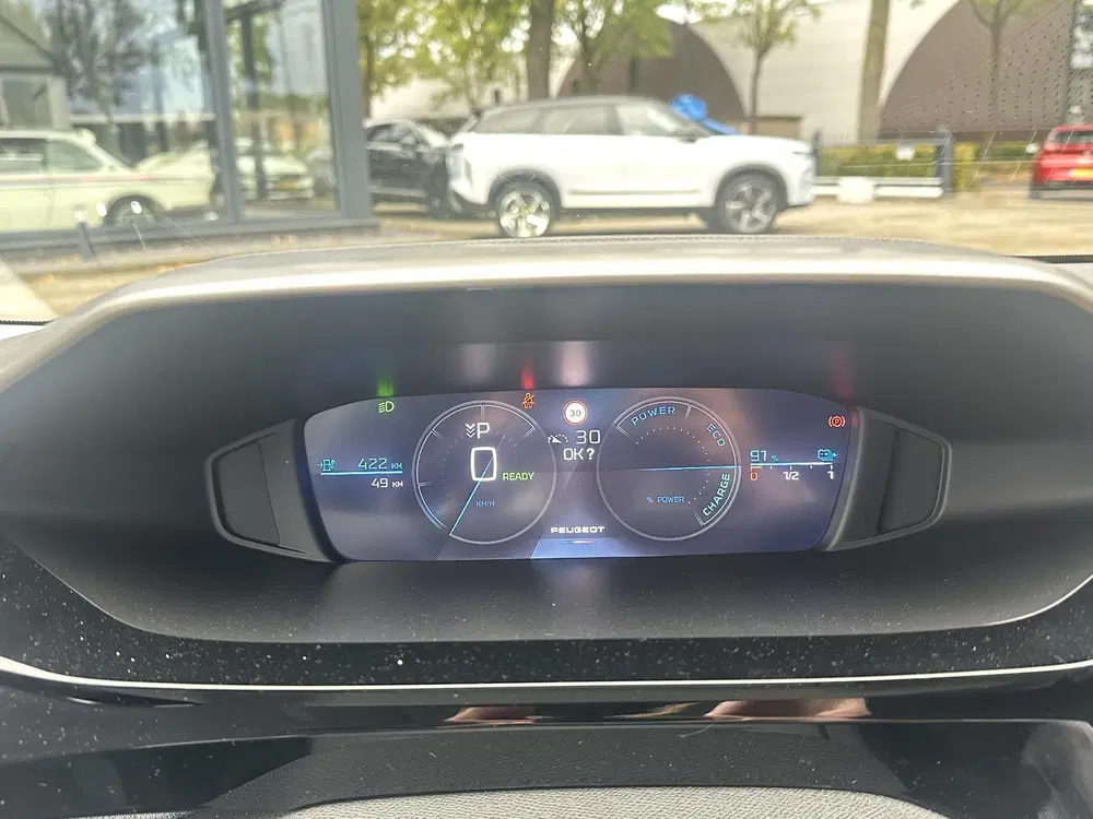 Peugeot 408 Allure 58 kWh SOH 99% uit 2024, foto 4