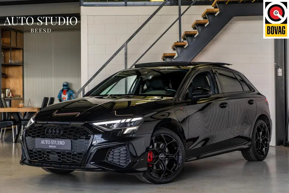 Audi A3 40 TFSI e S line uit 2023