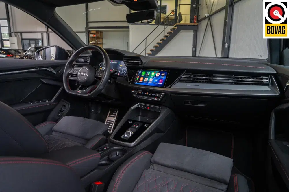 Audi A3 40 TFSI e S line uit 2023, foto 3