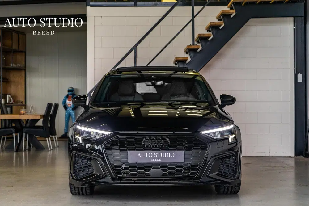 Audi A3 40 TFSI e S line uit 2023, foto 9