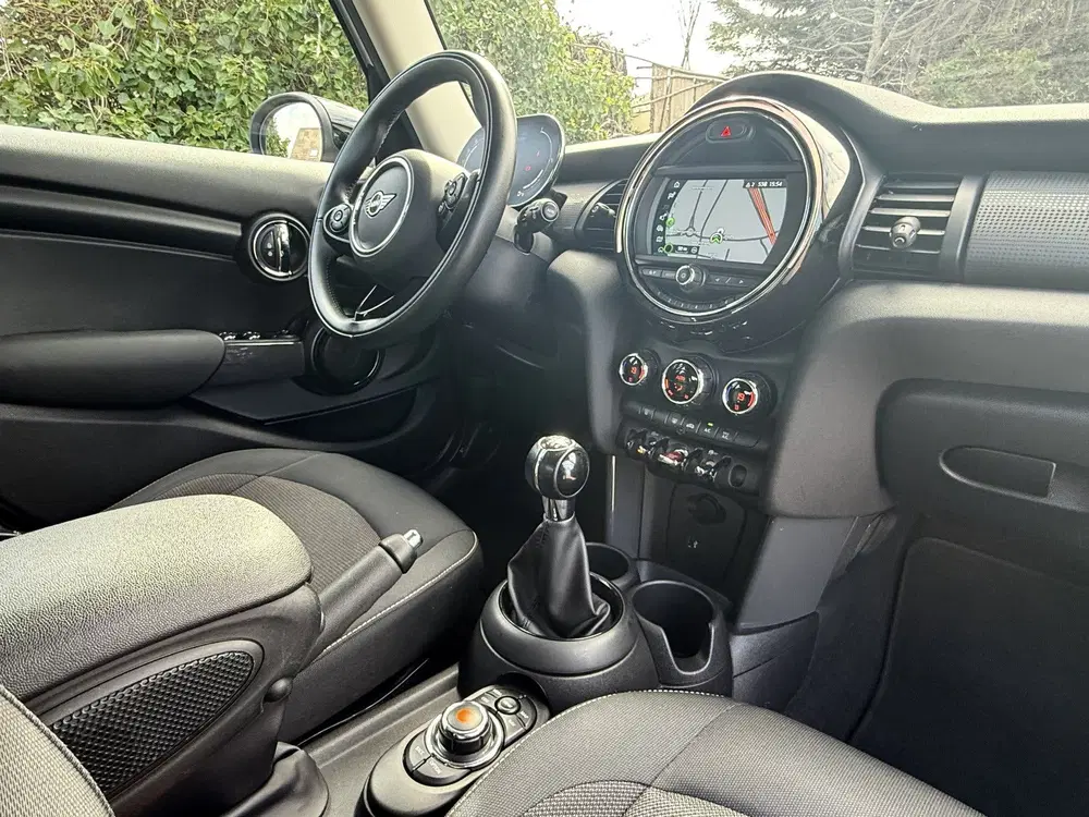 Mini Cooper 1.5 Cooper I Two Tone I Virtual Cockpit I uit 2021, foto 14