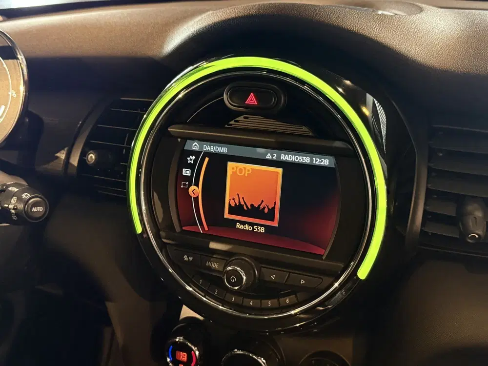 Mini Cooper 1.5 Cooper I Two Tone I Virtual Cockpit I uit 2021, foto 15