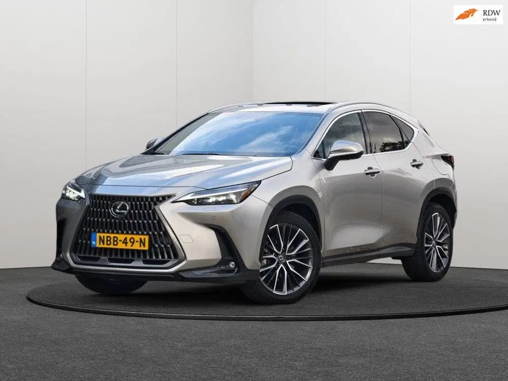 Lexus NX 450h+ AWD Executive Line uit 2024