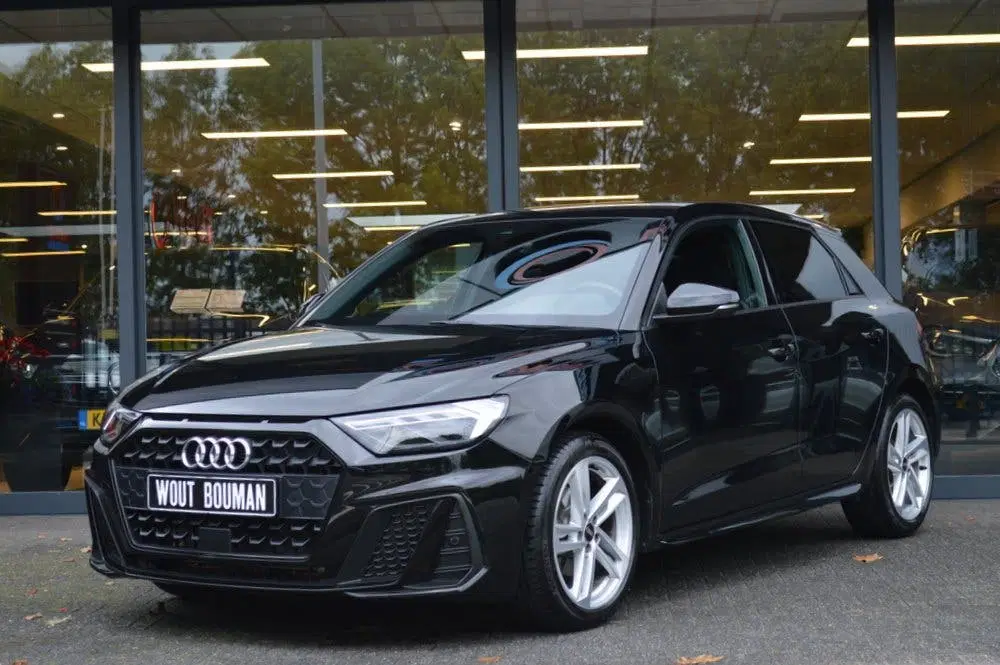 Audi A1 35 TFSI S-Line Led Virtual Clima Cruise Ca uit 2022, foto 2