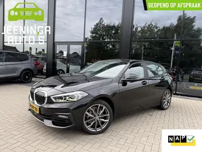 BMW 1-serie 118i Business Edition uit 2022