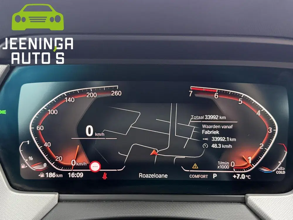 BMW 1-serie 118i Business Edition uit 2022, foto 12