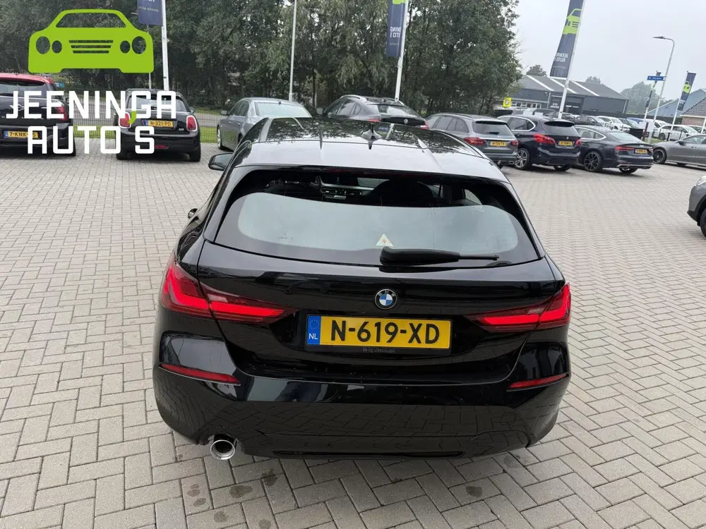 BMW 1-serie 118i Business Edition uit 2022, foto 8