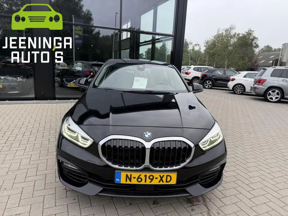 BMW 1-serie 118i Business Edition uit 2022, foto 9