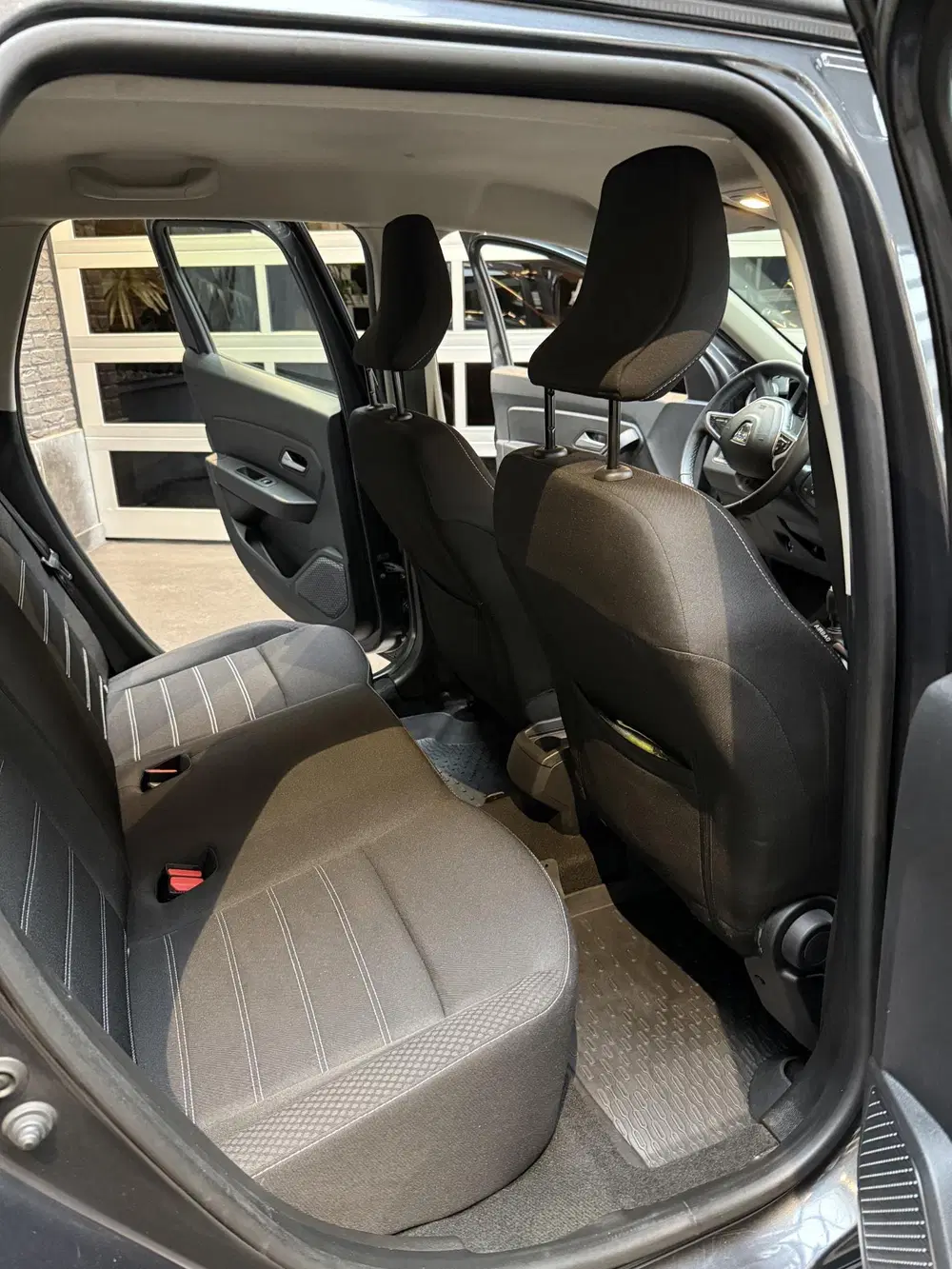 Dacia Duster 1.3 TCe Comfort uit 2022, foto 7