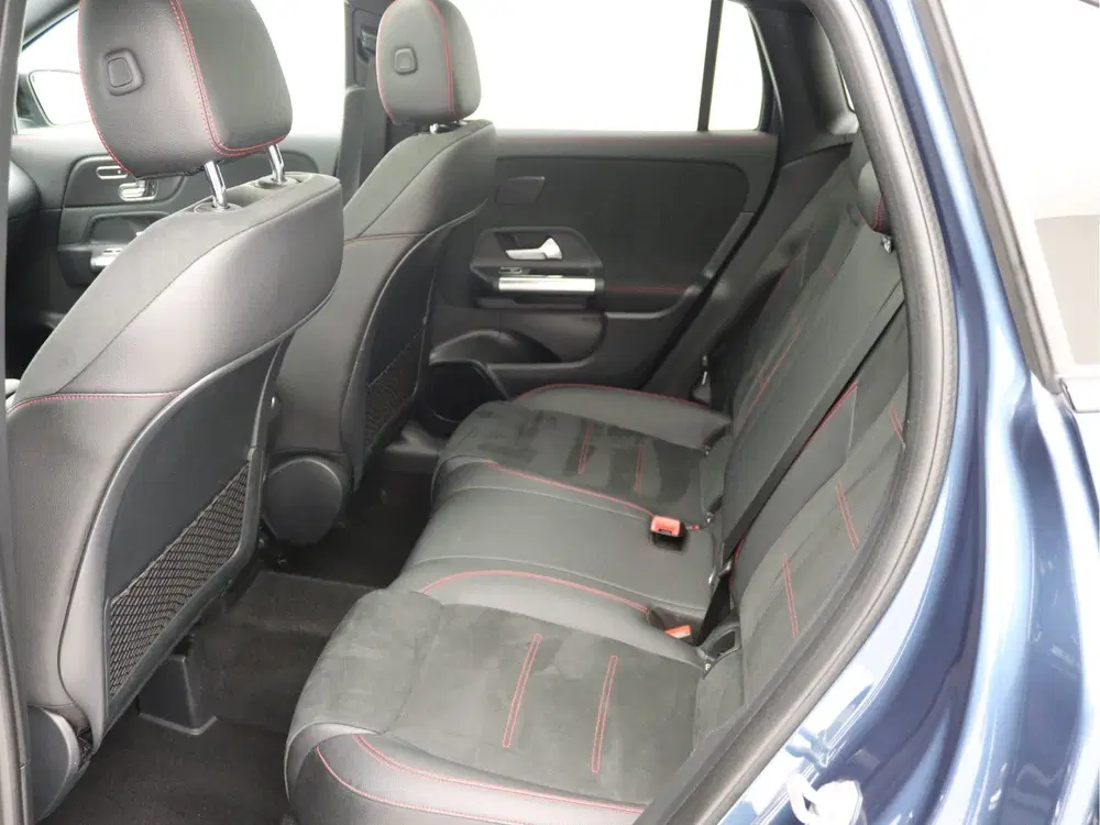 Mercedes-Benz GLA GLA 250 e AMG Pano uit 2020, foto 13