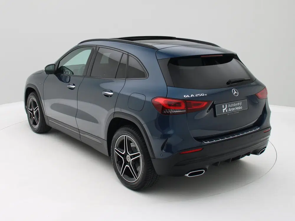 Mercedes-Benz GLA GLA 250 e AMG Pano uit 2020, foto 3