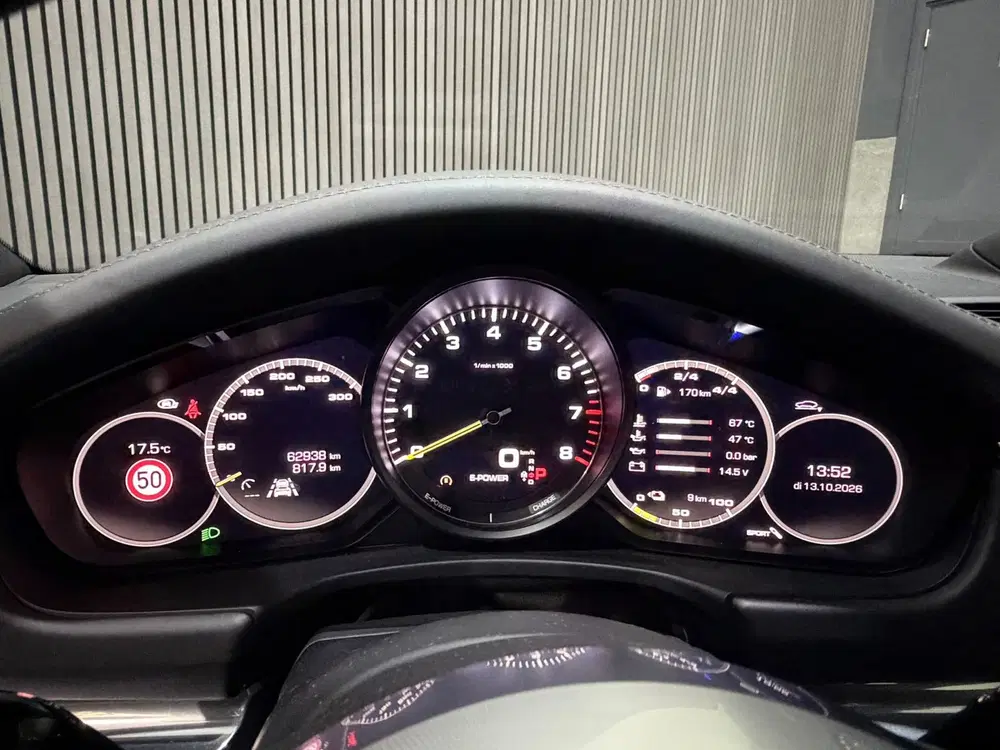 Porsche Panamera Sport Turismo 2.9 4 E-Hybrid uit 2020, foto 12