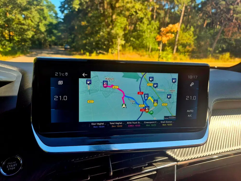 Peugeot 2008 1.2 PureTech GT-Line Camera Navigatie uit 2020, foto 6