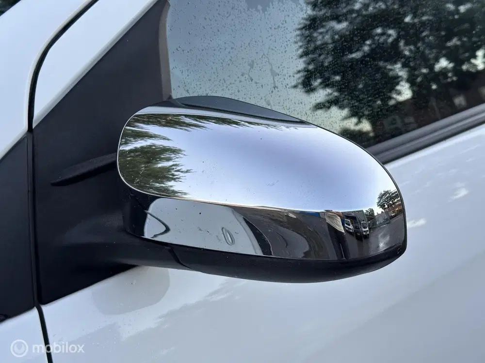 Peugeot 108 1.0 e-VTi Style uit 2020, foto 15