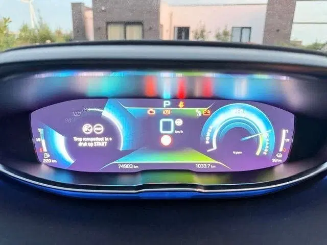 Peugeot 3008 1.6 Plug-in Hybrid4 300pk E 2021 paarlemoe uit 2021, foto 13