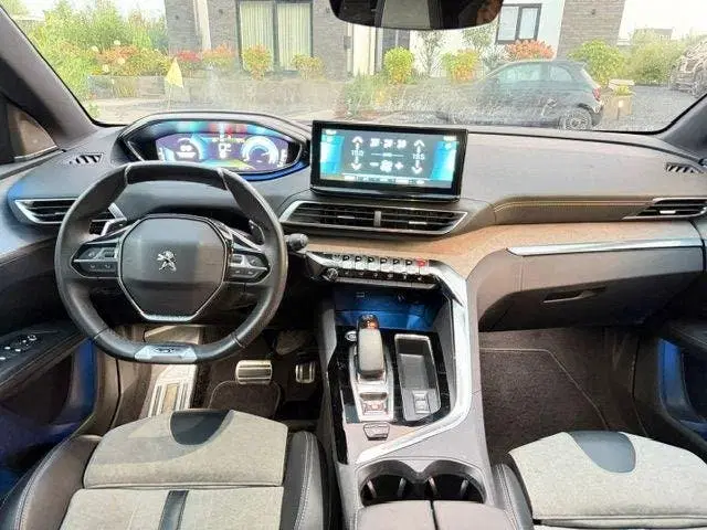 Peugeot 3008 1.6 Plug-in Hybrid4 300pk E 2021 paarlemoe uit 2021, foto 7