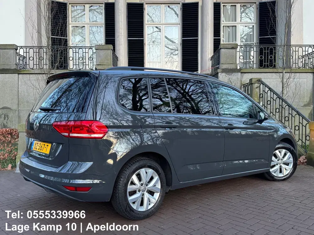 Volkswagen Touran 1.5 TSI Comfortline Dsg Navi Camera Climat uit 2019, foto 2
