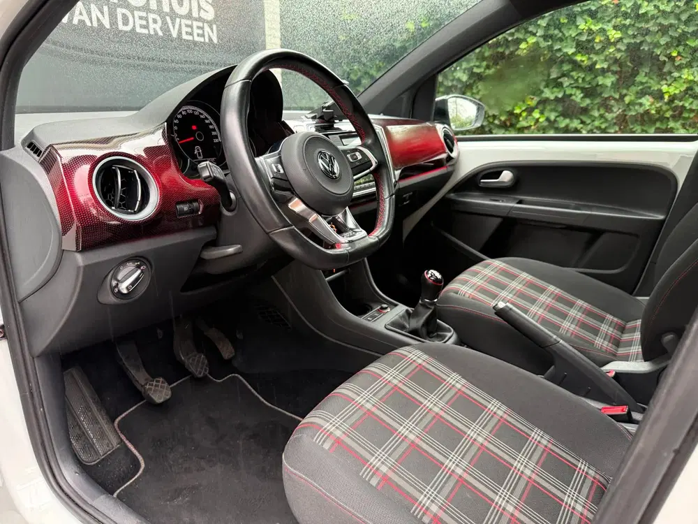 Volkswagen up! 1.0 TSI GTI Beats uit 2019, foto 12