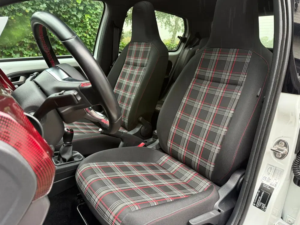 Volkswagen up! 1.0 TSI GTI Beats uit 2019, foto 13