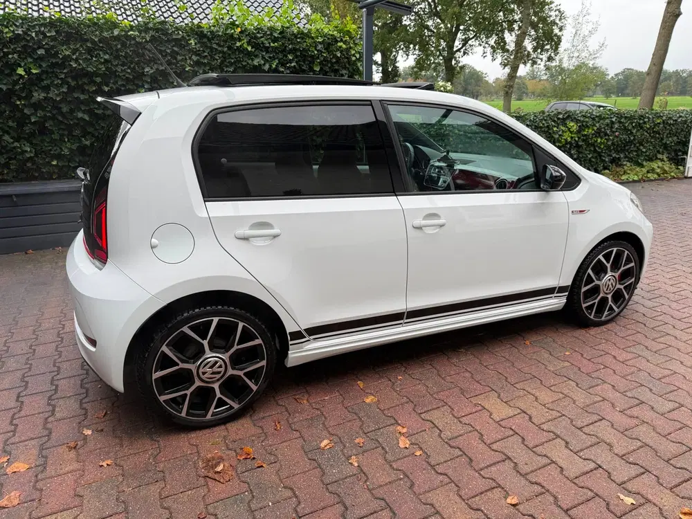 Volkswagen up! 1.0 TSI GTI Beats uit 2019, foto 7