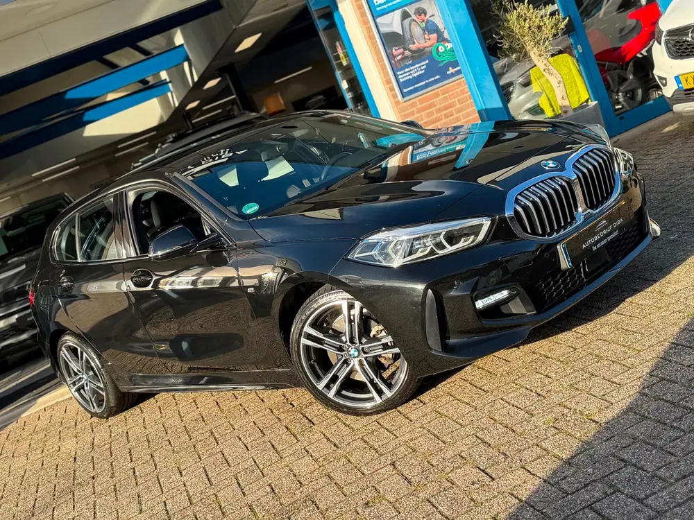 BMW 1-serie 118i Executive Edition 2020 AUT NAVI NAP 1 uit 2020, foto 13