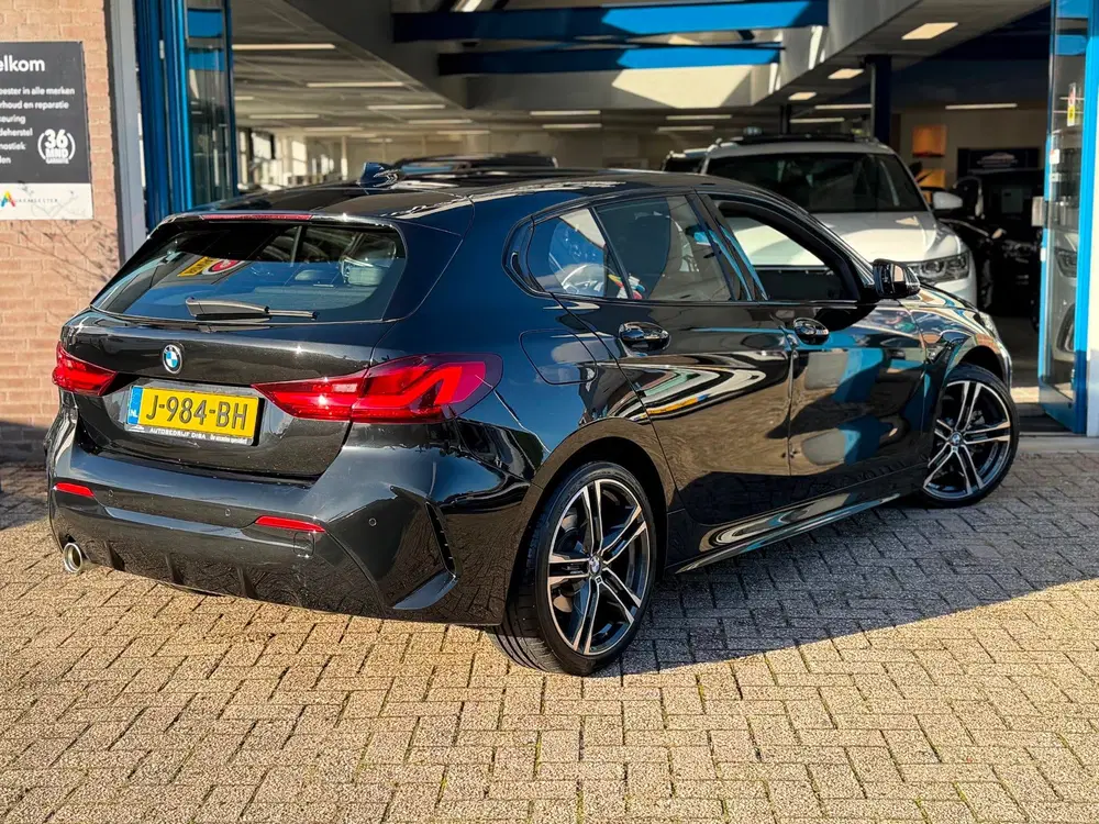 BMW 1-serie 118i Executive Edition 2020 AUT NAVI NAP 1 uit 2020, foto 6