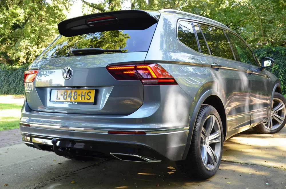 Volkswagen Tiguan Allspace 1.5 TSI Highline Business R Line uit 2021, foto 10