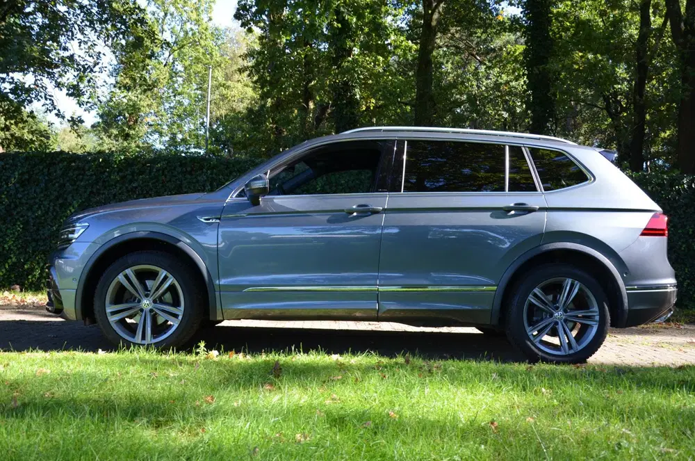 Volkswagen Tiguan Allspace 1.5 TSI Highline Business R Line uit 2021, foto 5