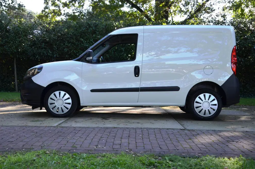 Fiat Doblo Doblò Cargo 1.6 MJ L1H1 S Basis Airco uit 2022, foto 9
