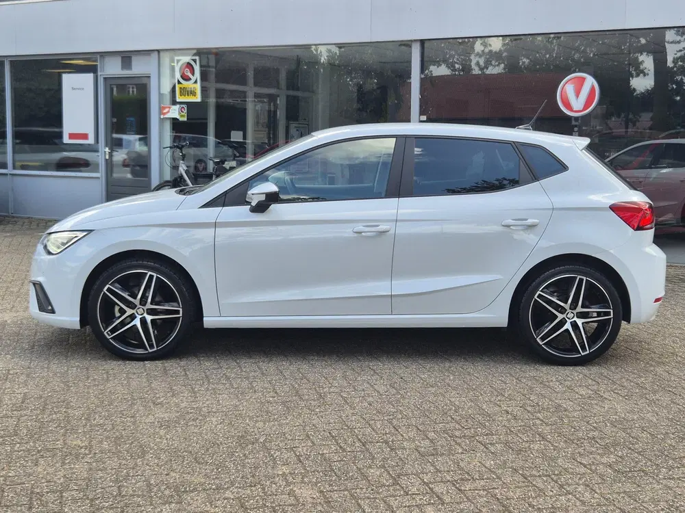 SEAT Ibiza 1.0 EcoTSI FR Anniversary 116PK Navigatie uit 2025, foto 2