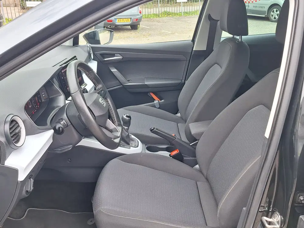 SEAT Arona 1.0 TSI Style Business Intense NAVIGATIE uit 2021, foto 9