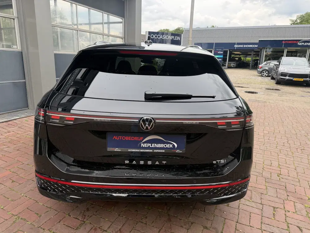 Volkswagen Passat 1.5 Hybrid R-Line Edition E-tsi ex uit 2025, foto 4