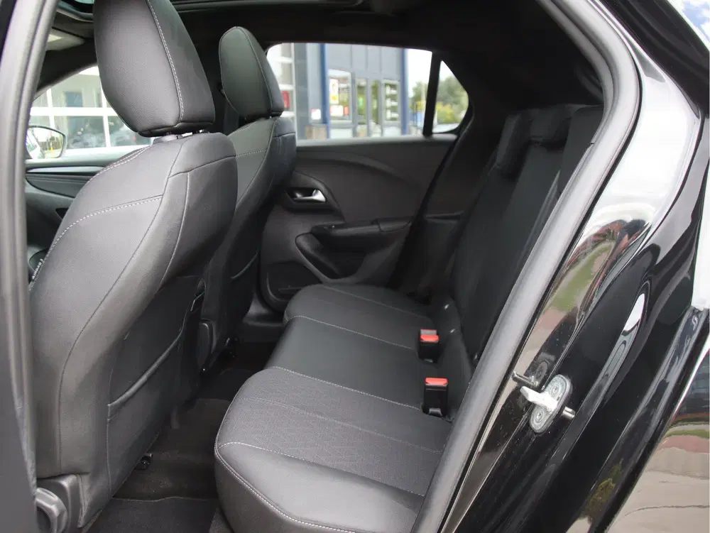 Opel Corsa 1.2 GS Line Pano uit 2023, foto 12