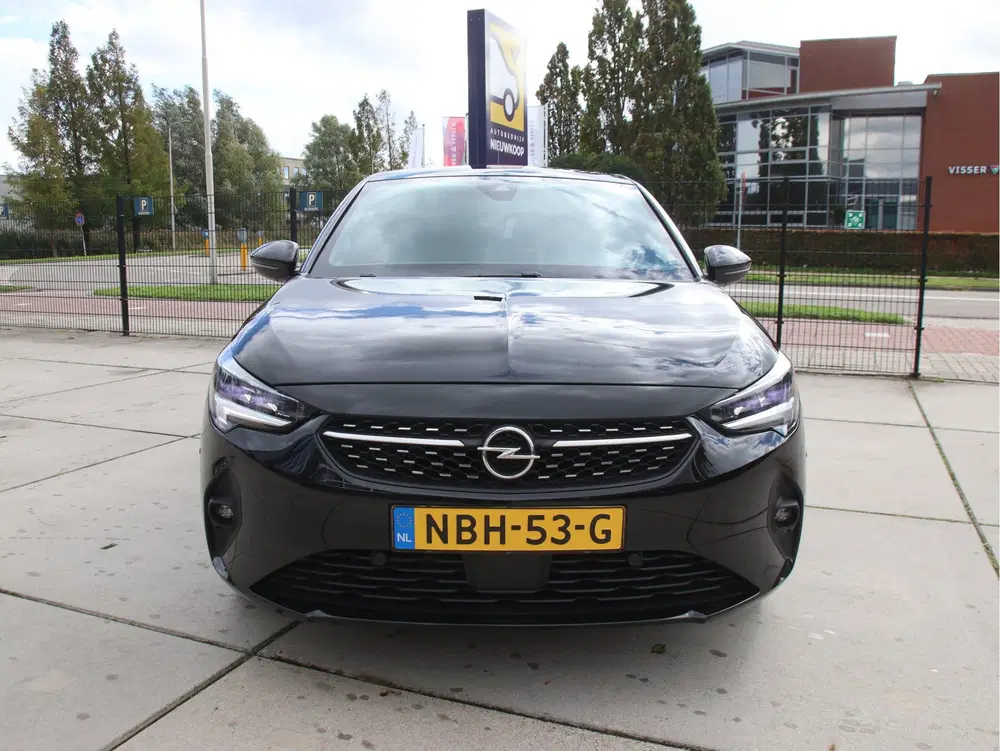 Opel Corsa 1.2 GS Line Pano uit 2023, foto 2