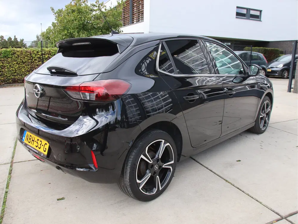 Opel Corsa 1.2 GS Line Pano uit 2023, foto 4