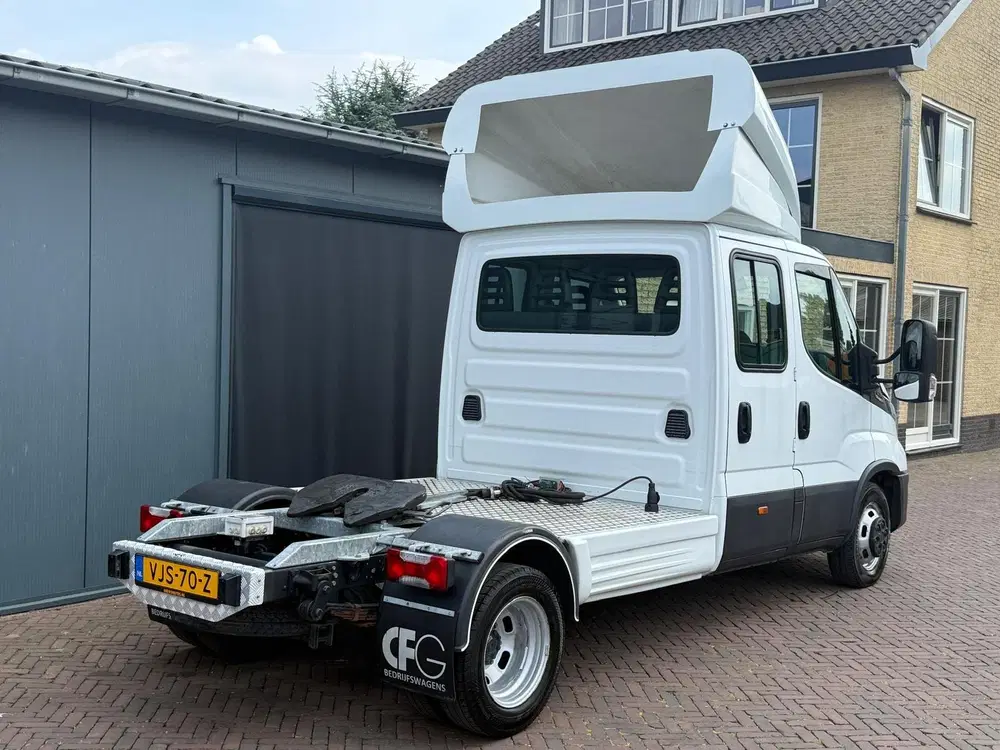Iveco Daily 40C16 Hi Matic Be trekker 8 Ton Dubbel Cab uit 2021, foto 2