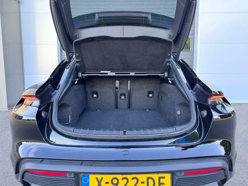 Porsche Taycan Taycan 4 Cross Turismo Panodak uit 2023, foto 12