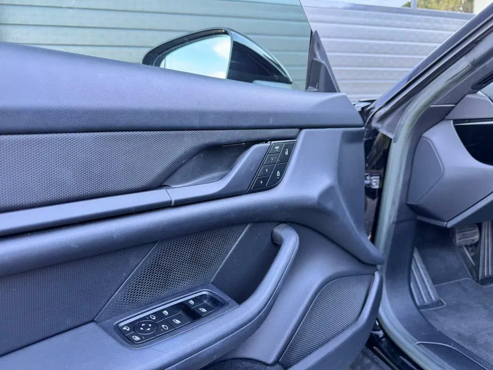 Porsche Taycan Taycan 4 Cross Turismo Panodak uit 2023, foto 15