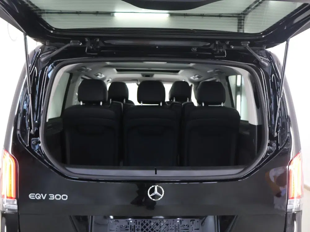 Mercedes-Benz EQV 300 uit 2025, foto 4