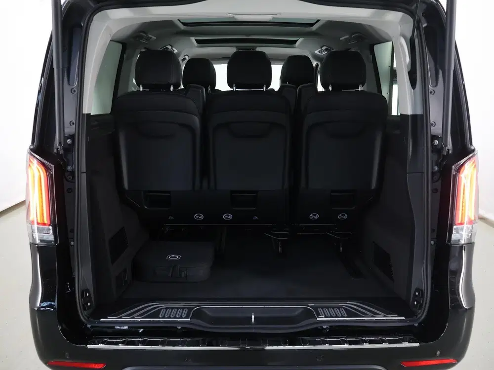 Mercedes-Benz EQV 300 uit 2025, foto 5