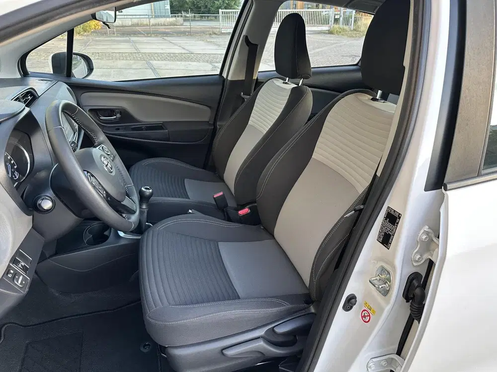 Toyota Yaris 1.0 VVT-i Active NAP dealer onderhouden uit 2019, foto 15