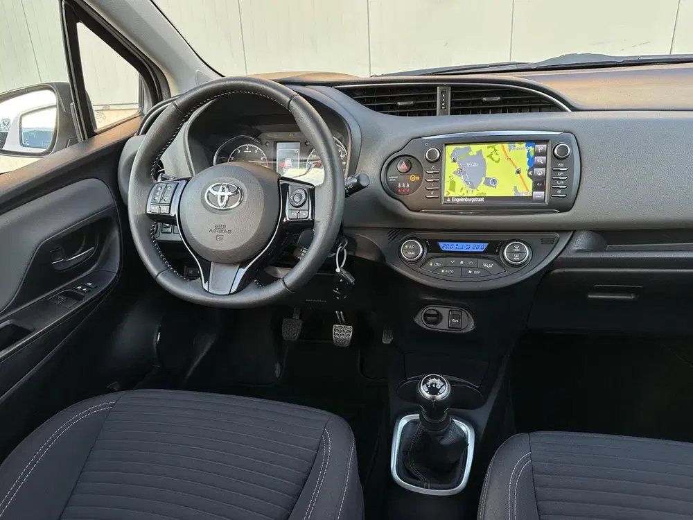 Toyota Yaris 1.0 VVT-i Active NAP dealer onderhouden uit 2019, foto 3
