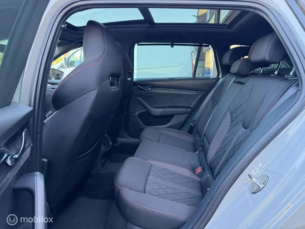 Skoda Octavia 1.4 TSI iV PHEV RS 245PK*ACC*PANO-DAK* uit 2021, foto 10