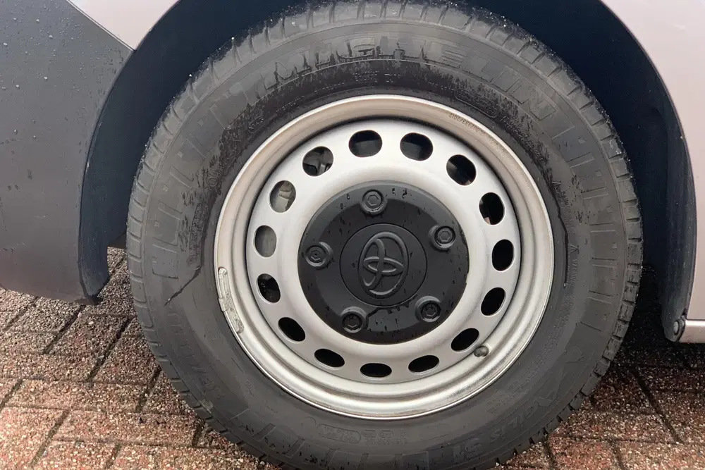 Toyota Proace 2.0 D-4D L1 Challenger uit 2024, foto 5