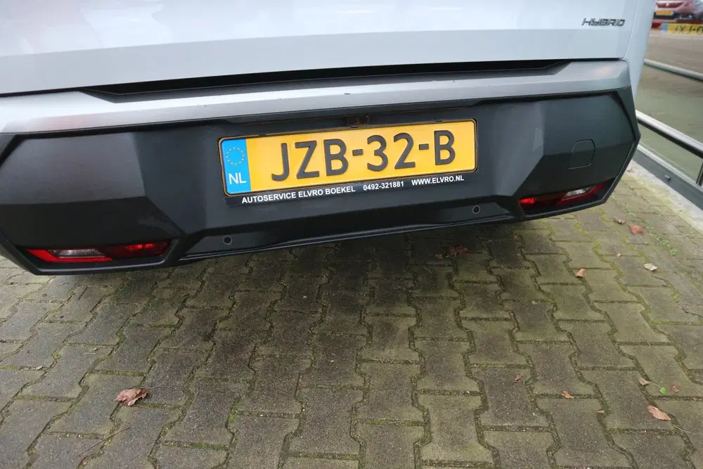 Peugeot 5008 1.2 Hybrid 136 AUT Allure 7PERSOONS 360CAM uit 2025, foto 11