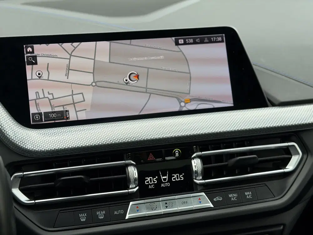 BMW 1-serie 120i M Sport Edition uit 2021, foto 14