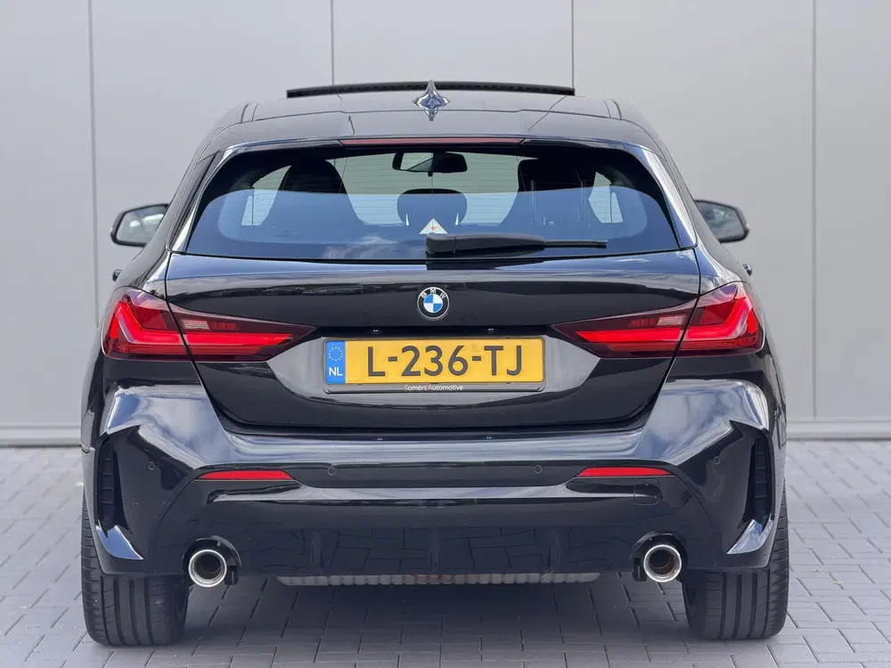 BMW 1-serie 120i M Sport Edition uit 2021, foto 4