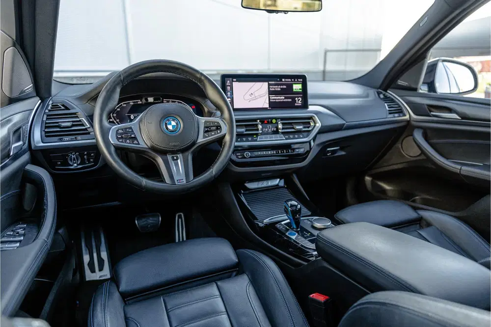 BMW iX3 High Executive 80 kWh SOH 99% M Sport uit 2022, foto 10